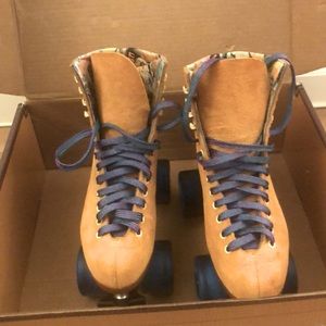 Moxi Size 7 ORIGINAL DISCONTINUED CLEMENTINE COLOR NOT CHEETO ORANGE